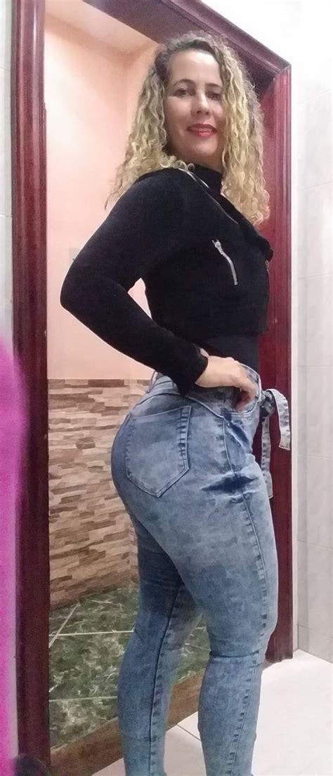 morena bunduda sentando|Brasileiras Gostosas! .